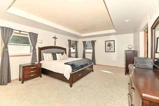 $589,900 | 17615 Continental Drive, Brookfield, WI 53045