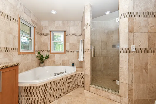 $589,900 | 17615 Continental Drive, Brookfield, WI 53045