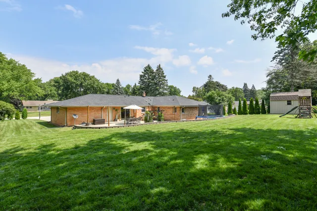 $589,900 | 17615 Continental Drive, Brookfield, WI 53045