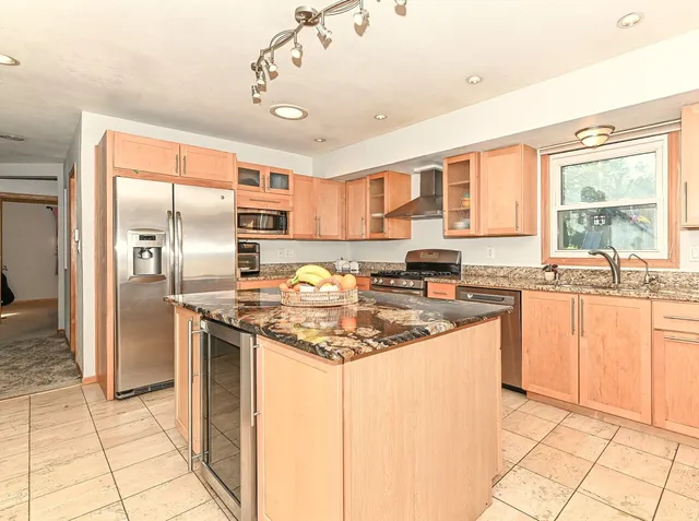 $589,900 | 17615 Continental Drive, Brookfield, WI 53045