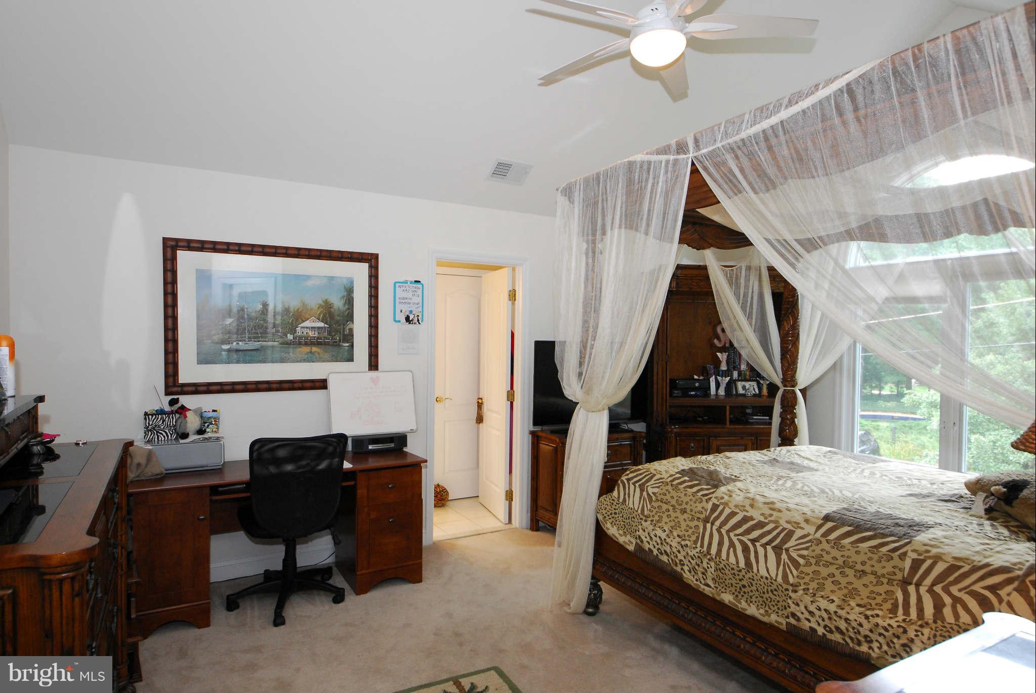 464 Cedar Haven Road Arnold, MD 21012 - Photo 21 of 28 Bedroom 4 has a private bathroom & vaulted ceiling