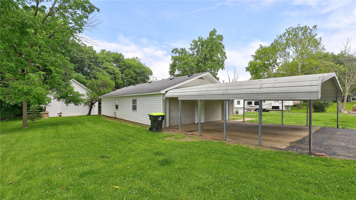 1608 Moorwood Drive Decatur, IL 62521 - Photo 6 of 19