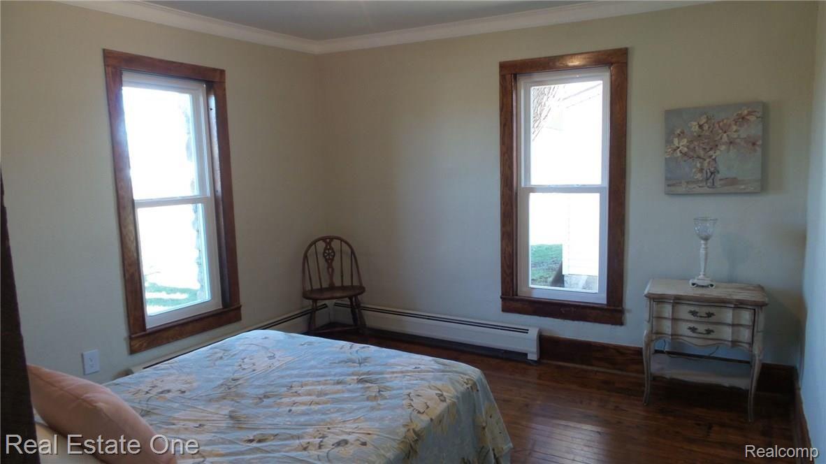 4527 Genesee Road Lapeer, MI 48446 - Photo 12 of 31 First Floor Master