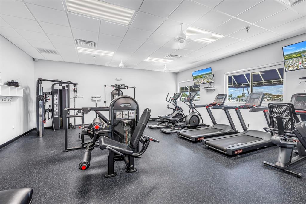 7225 Mt Fairfield Road Northeast, Unit 541 St. Petersburg, FL 33702 - Photo 25 of 44