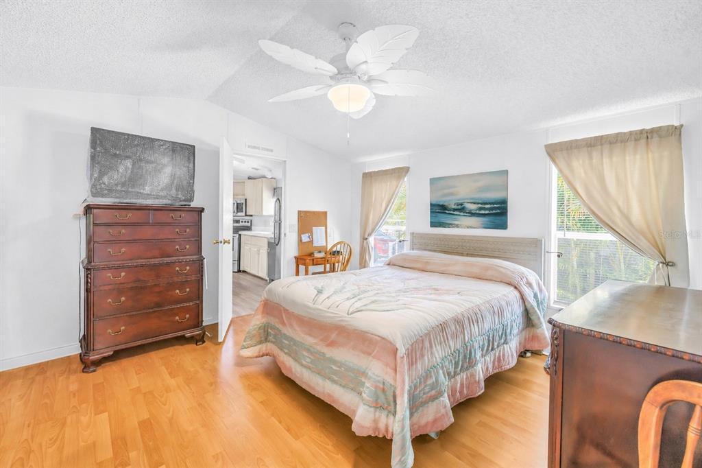 7225 Mt Fairfield Road Northeast, Unit 541 St. Petersburg, FL 33702 - Photo 10 of 44