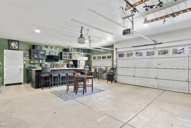 a view of a storage & utility room