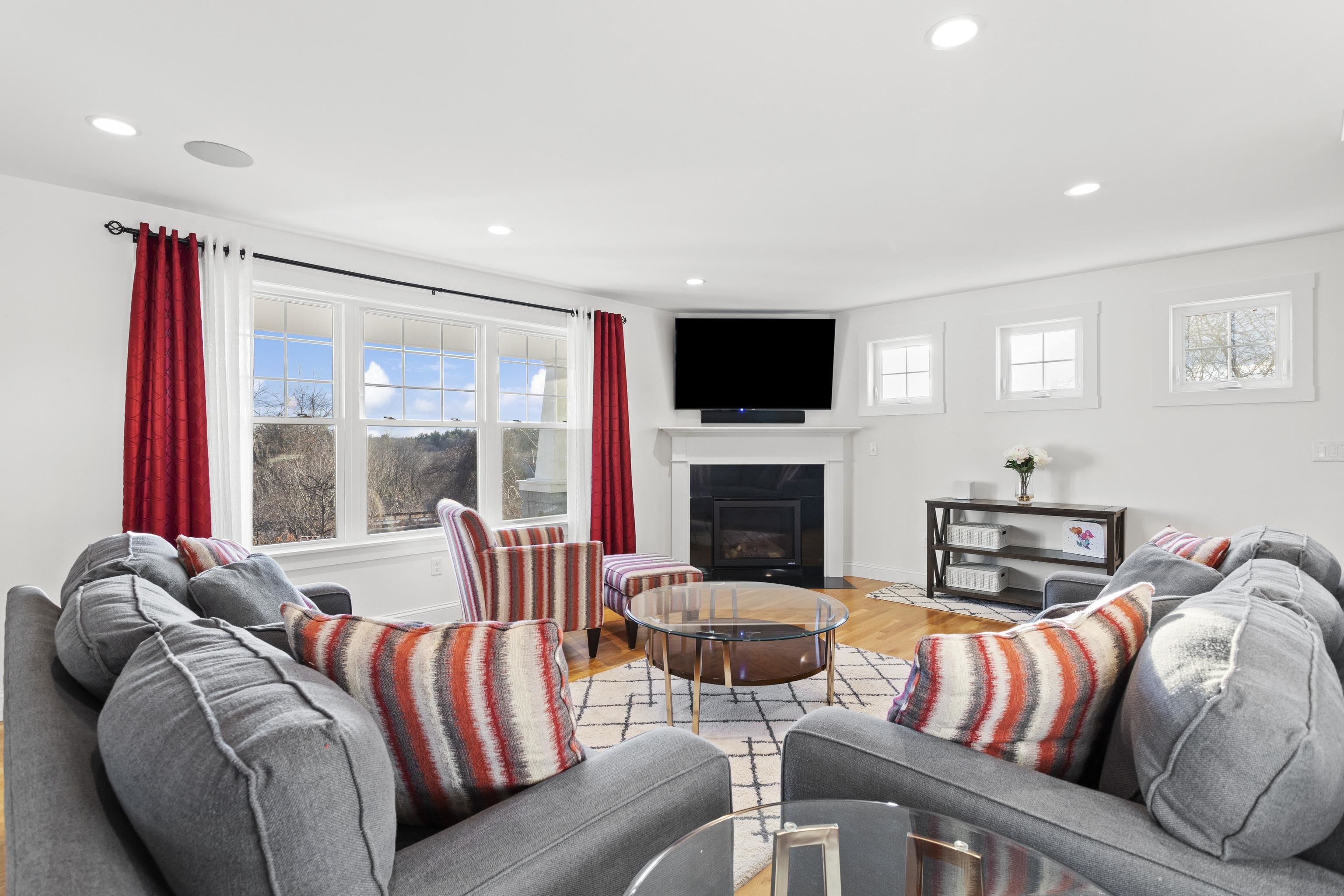 33 Grouse Run Pelham, NH 03076 - Photo 23 of 58 Gallery Image 23