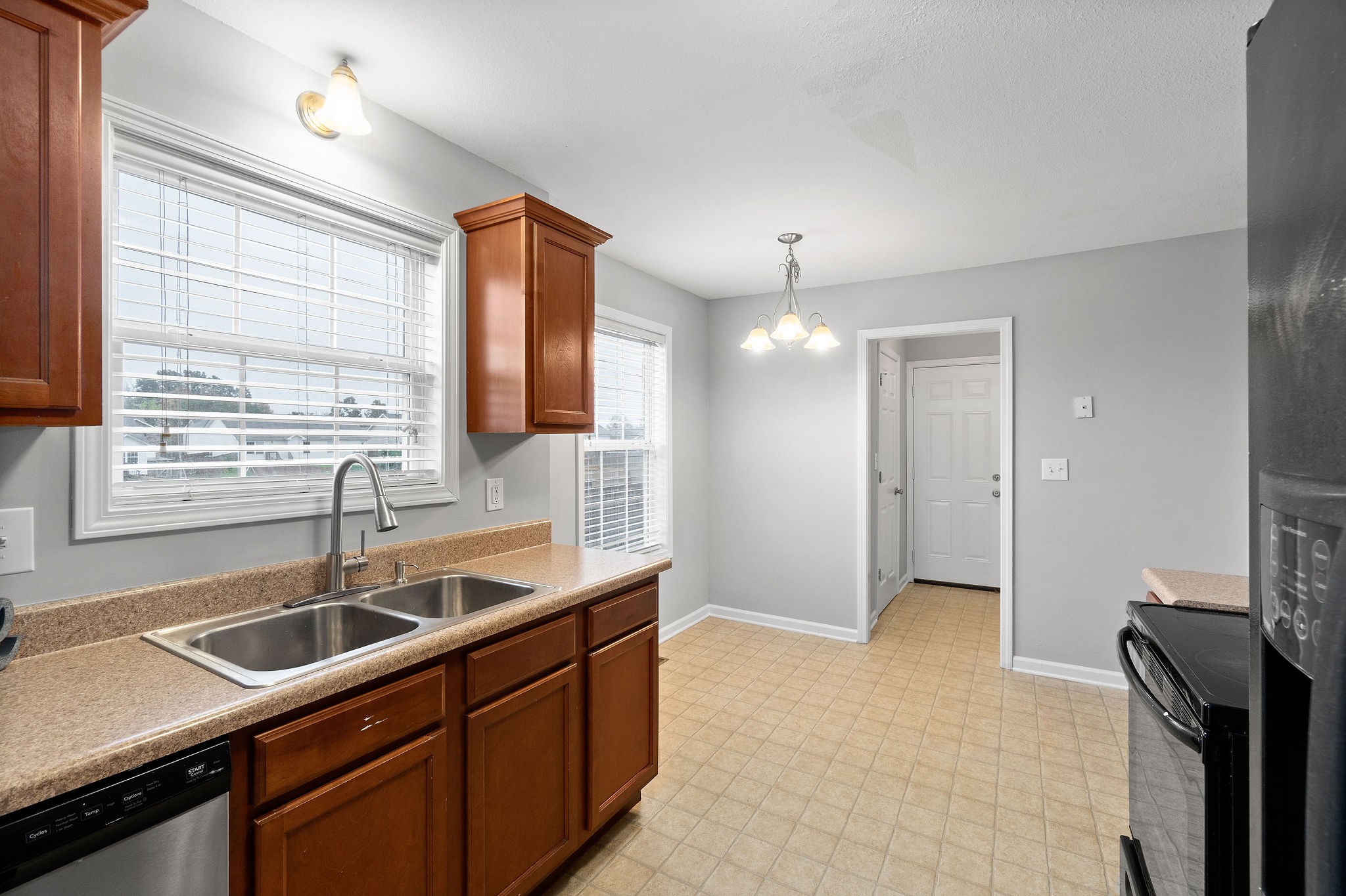 1817 Abrams Road Clarksville, TN 37042 - Photo 13 of 36 Gallery Image 13