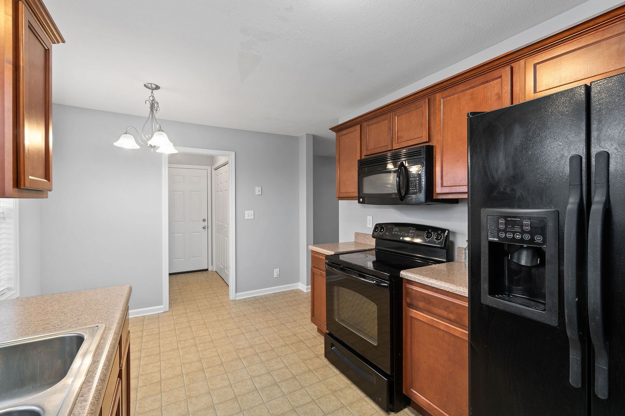 1817 Abrams Road Clarksville, TN 37042 - Photo 16 of 36 Gallery Image 16
