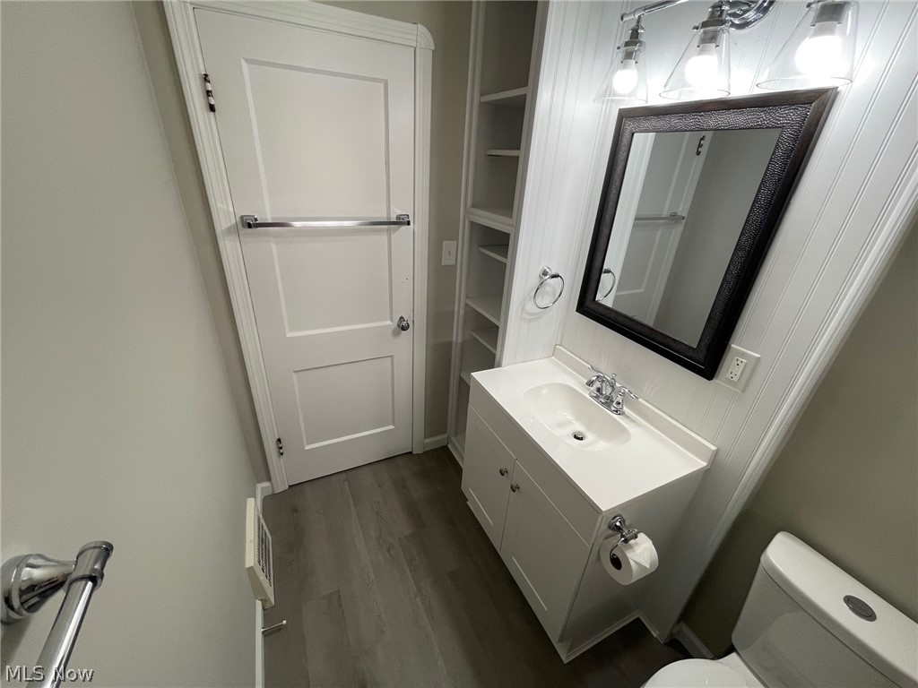647 East Wilbeth Road Akron, OH 44306 - Photo 18 of 26 Gallery Image 18