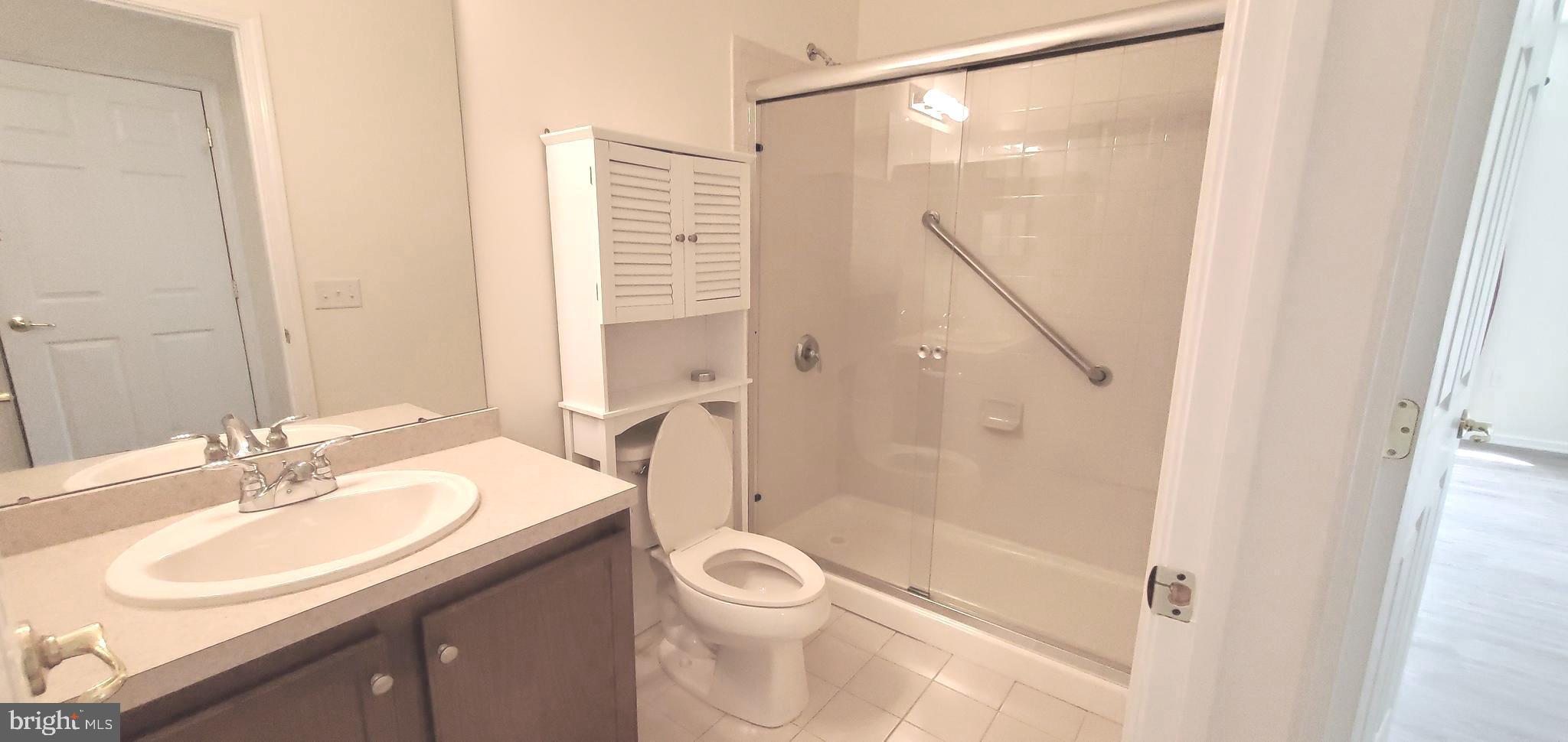 615 Timberlake Drive Ewing, NJ 08618 - Photo 14 of 22 2nd bath