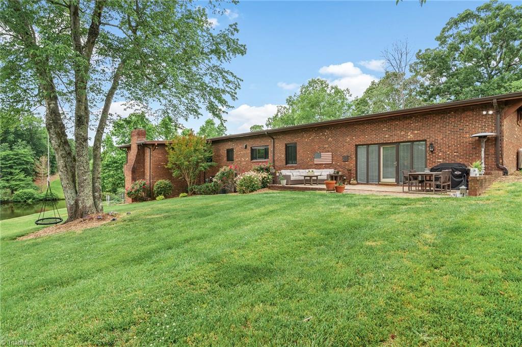 412 Cascade Drive High Point, NC 27265 - Photo 28 of 30 Gallery Image 28