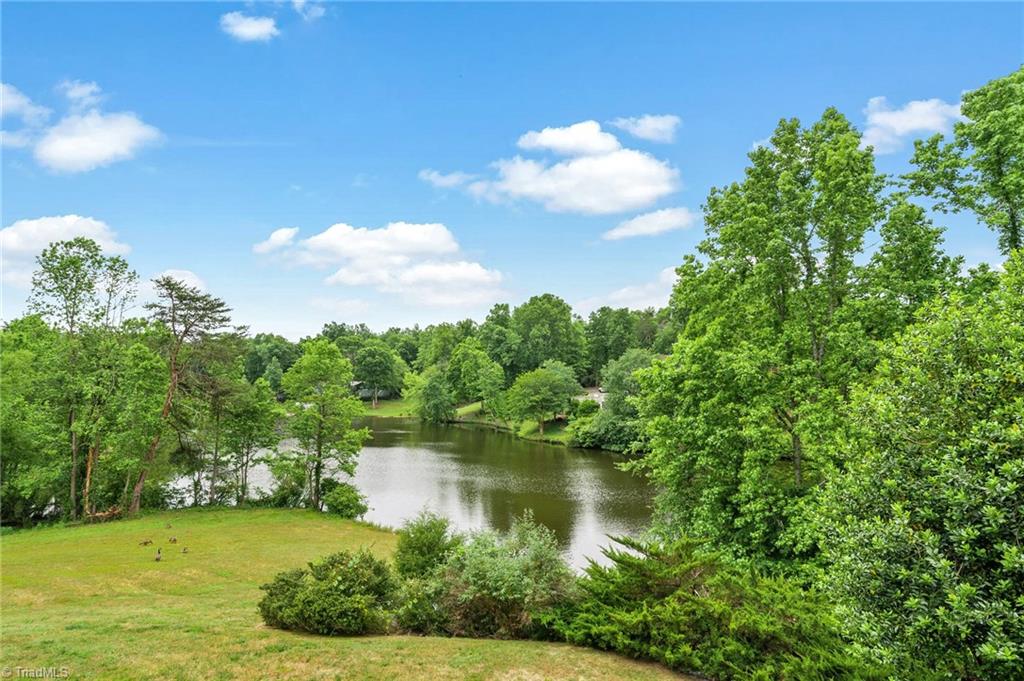 412 Cascade Drive High Point, NC 27265 - Photo 29 of 30 Gallery Image 29