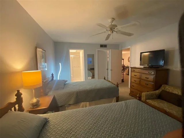 $2,500 | 5575 Gulf Boulevard, Unit 335, St. Pete Beach, FL 33706