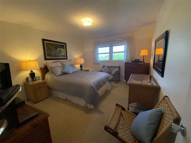 $2,500 | 5575 Gulf Boulevard, Unit 335, St. Pete Beach, FL 33706