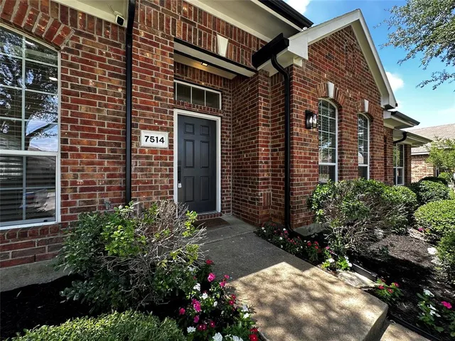 $424,900 | 7514 Amesbury Lane, Rowlett, TX 75089