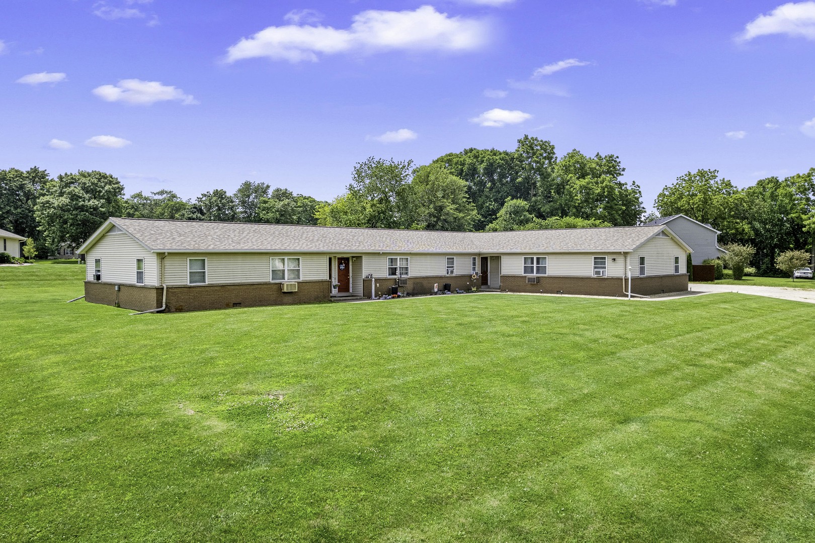 1620 Suydam Road Sandwich, IL 60548 - Photo 1 of 39