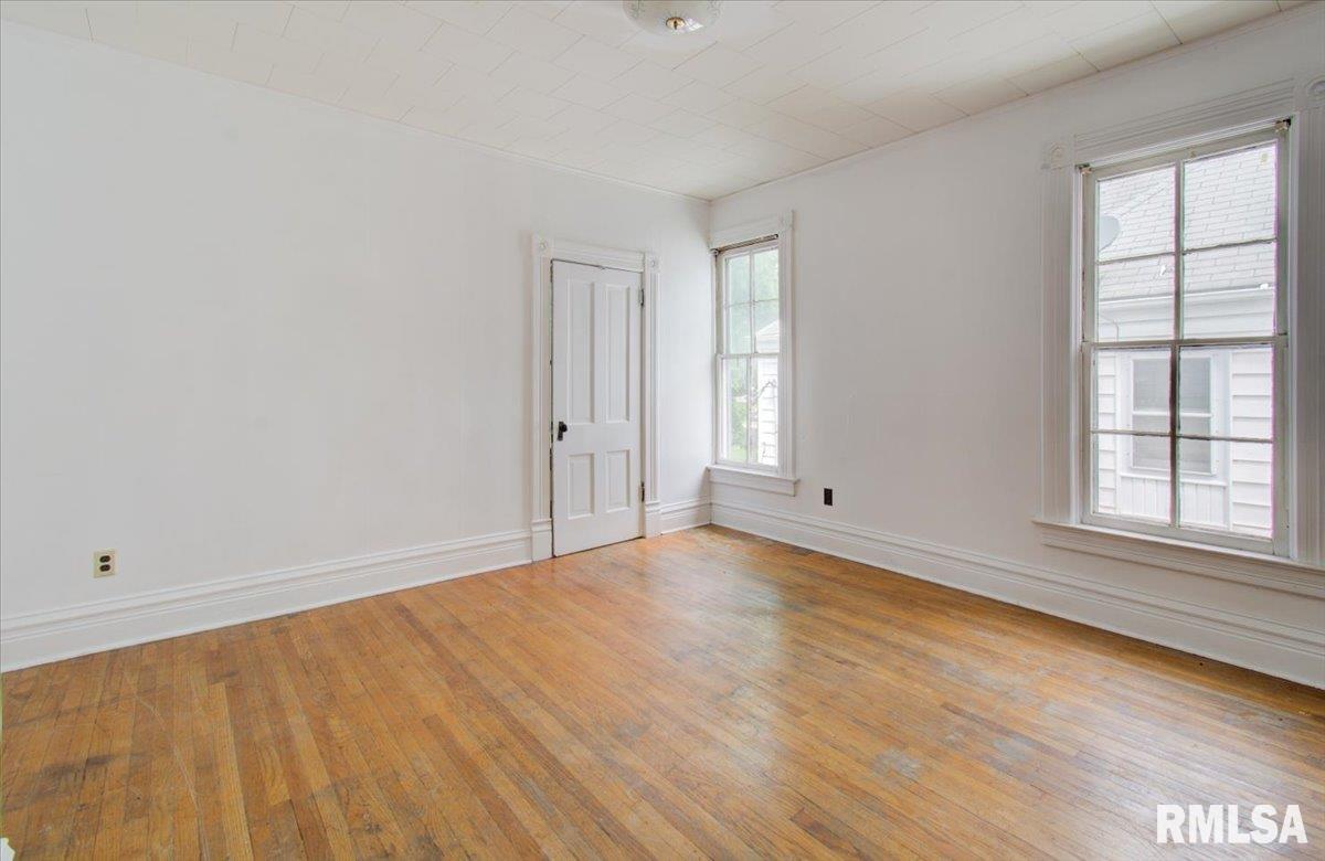 1225 North 8th Street Springfield, IL 62702 - Photo 13 of 31 Gallery Image 13