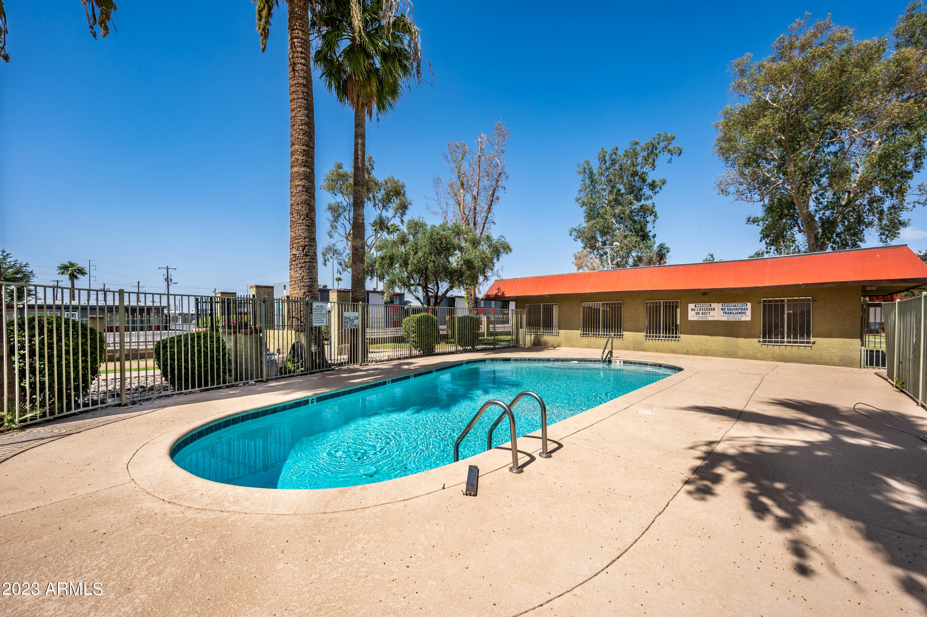 4615 North 39th Avenue, Unit 24 Phoenix, AZ 85019 - Photo 4 of 21 4615 N 39th Ave UNIT 24 Phoenix AZ 85019