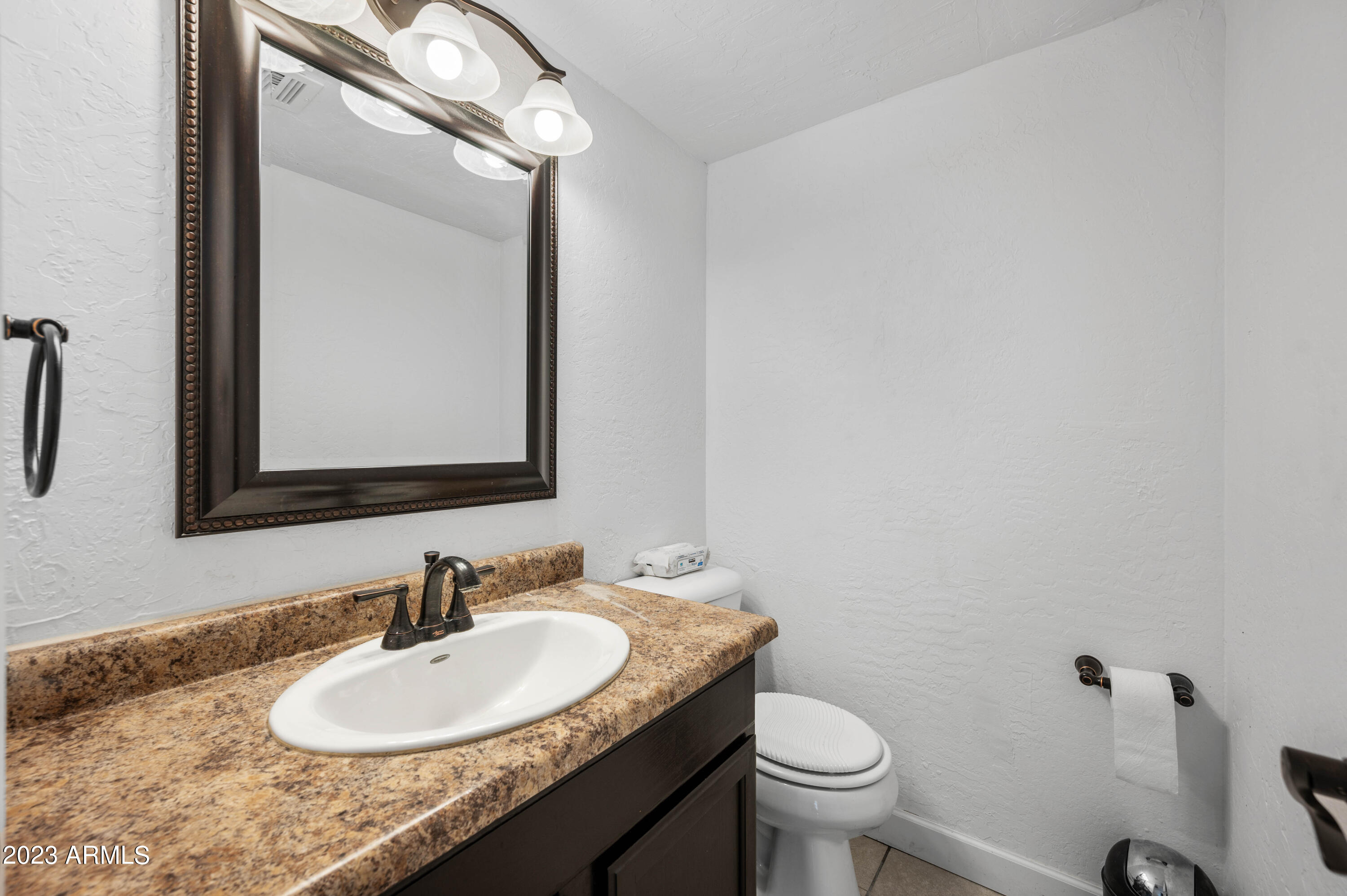 4615 North 39th Avenue, Unit 24 Phoenix, AZ 85019 - Photo 7 of 21 4615 N 39th Ave UNIT 24 Phoenix AZ 85019