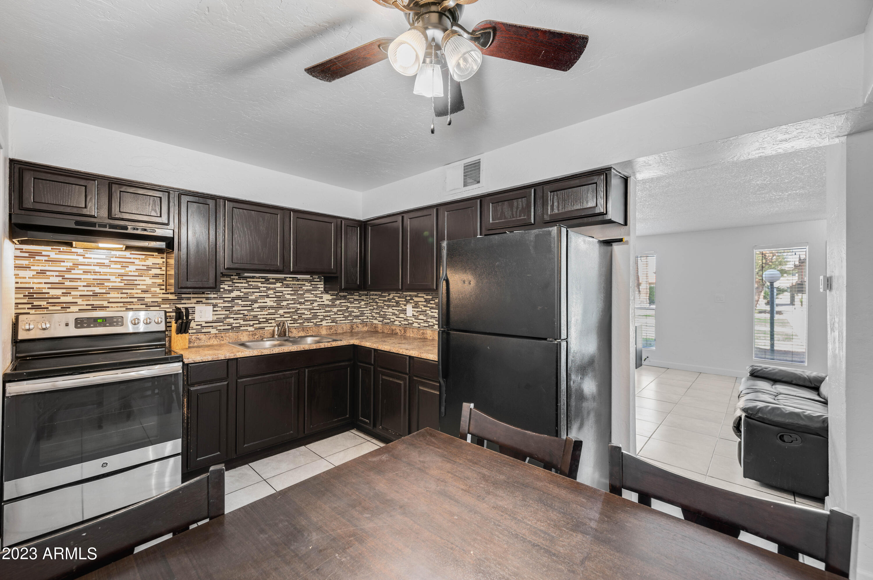 4615 North 39th Avenue, Unit 24 Phoenix, AZ 85019 - Photo 10 of 21 4615 N 39th Ave UNIT 24 Phoenix AZ 85019