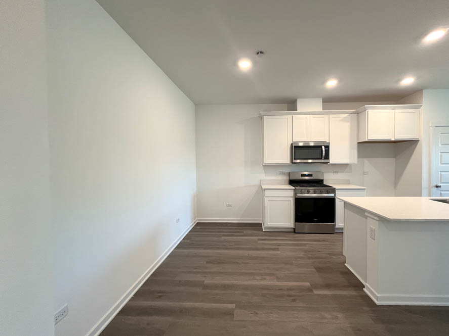 2114 Bodega Drive Oswego, IL 60543 - Photo 13 of 34