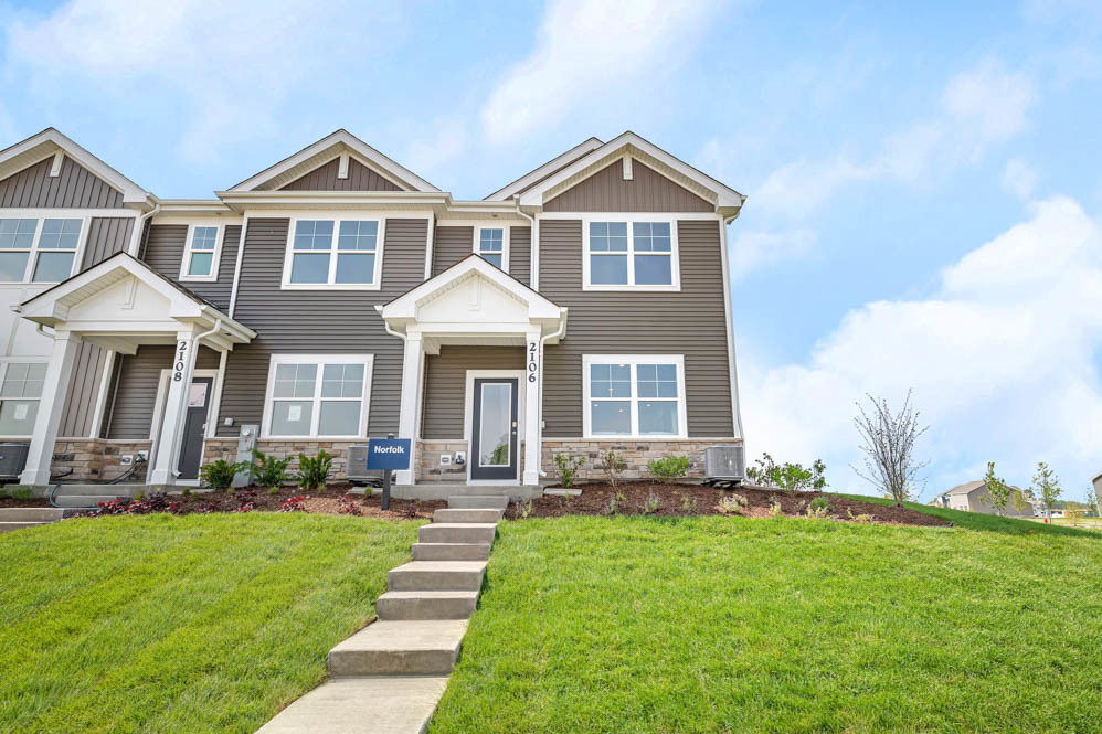 2114 Bodega Drive Oswego, IL 60543 - Photo 3 of 34