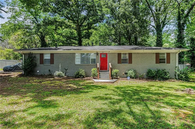 $214,900 | 200 Robin Hood Lane, Hampton, GA 30228