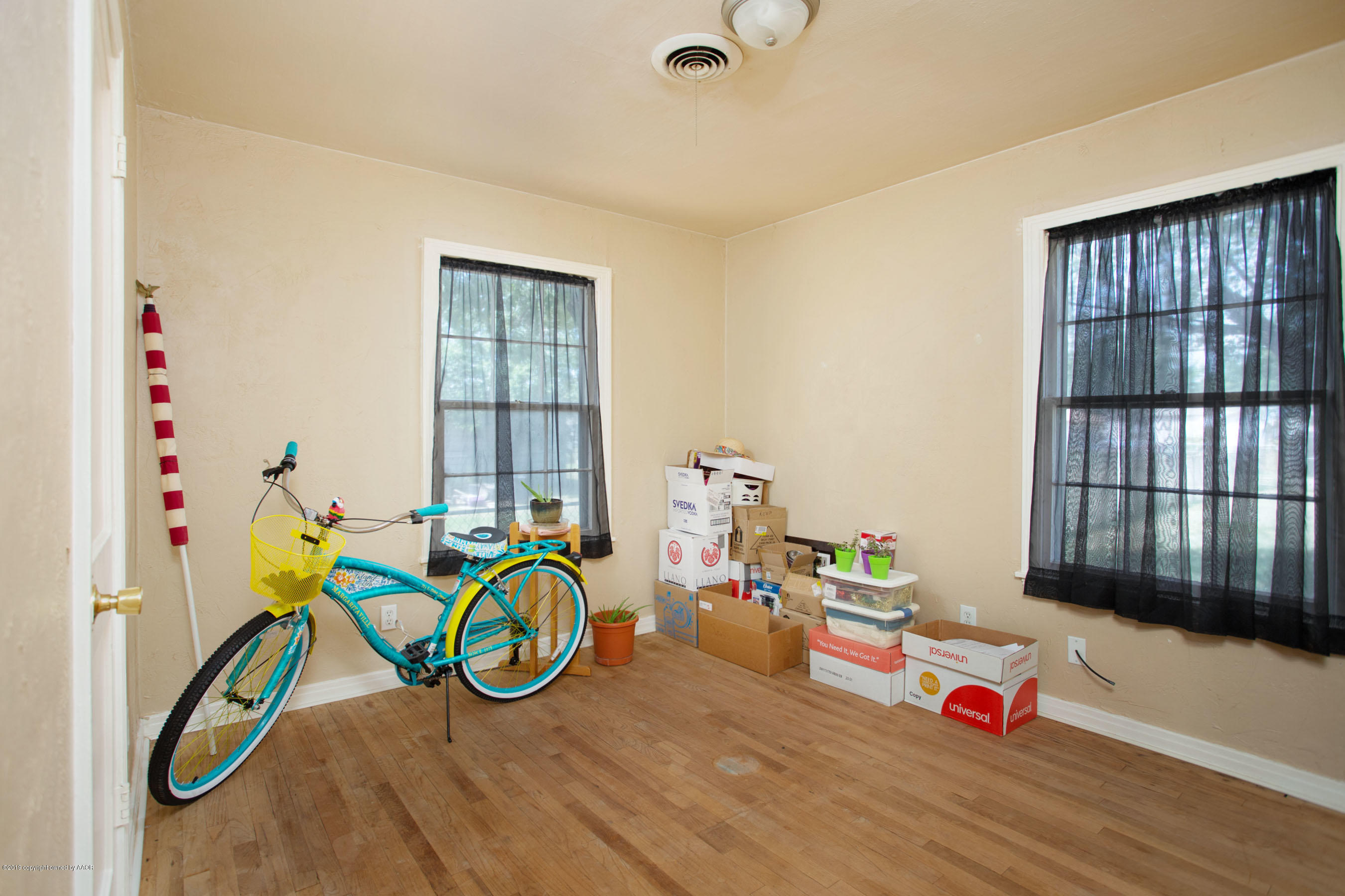 4210 South Hughes Street Amarillo, TX 79110 - Photo 13 of 18 Bedroom #1 view 1