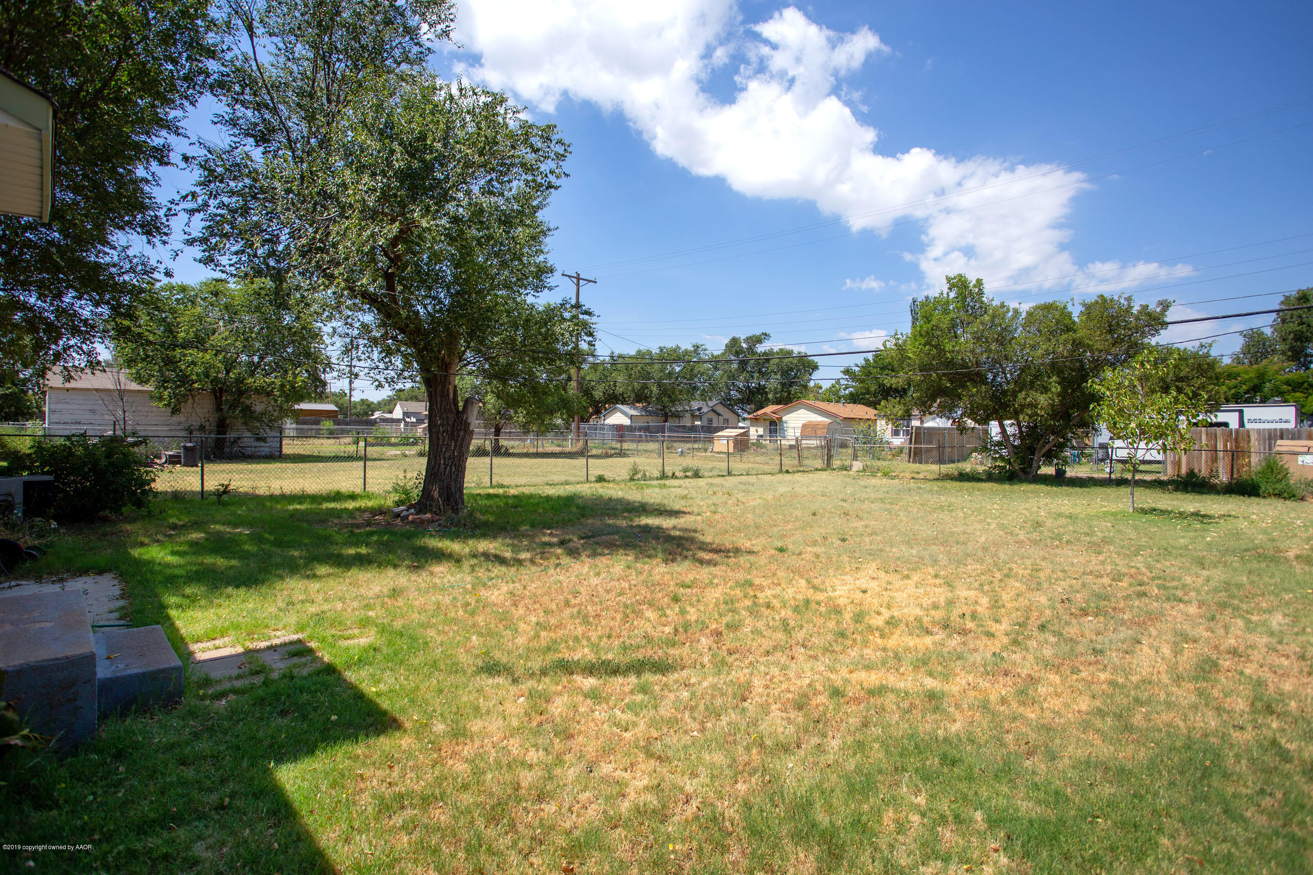 4210 South Hughes Street Amarillo, TX 79110 - Photo 5 of 18 Back yard view2