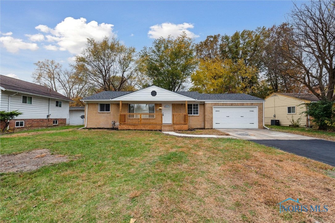 623 Searles Road Toledo, OH 43607 - Photo 3 of 40 Gallery Image 3