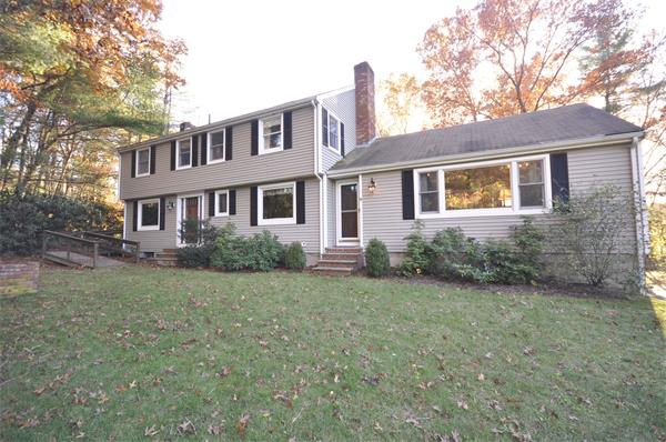 4 Wilmor Road Topsfield, MA 01983 - Photo 1 of 29 a view of a front of a house with a yard