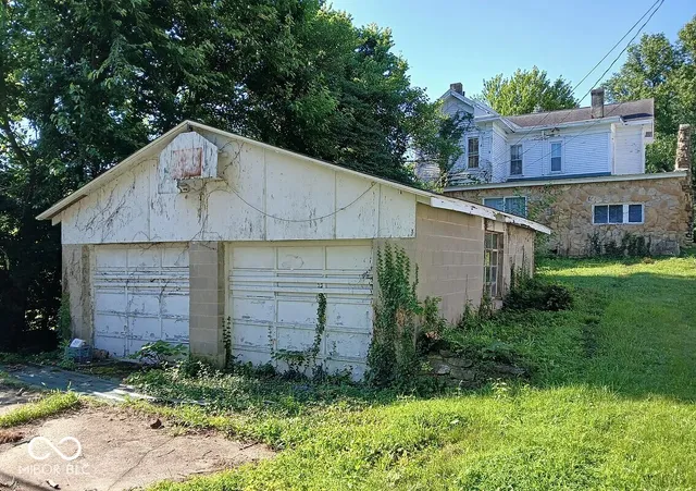 $89,000 | 330 East Central Avenue, Greensburg, IN 47240