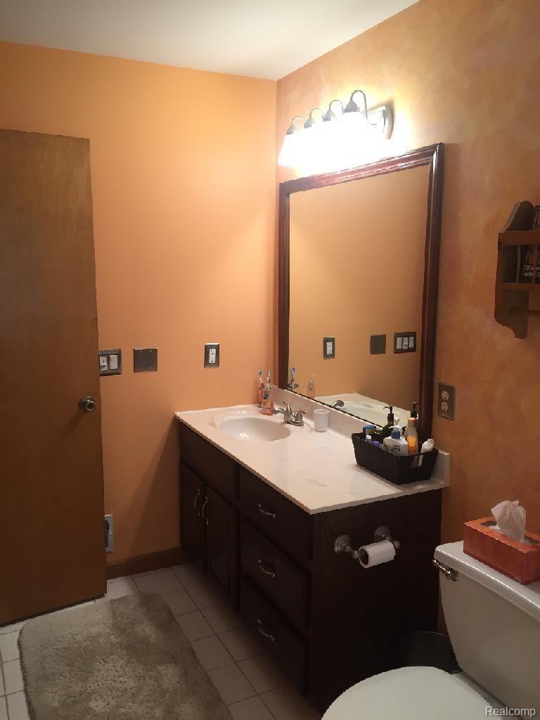 11546 Dunn Road Memphis, MI 48041 - Photo 20 of 32 Master Bath.jpg