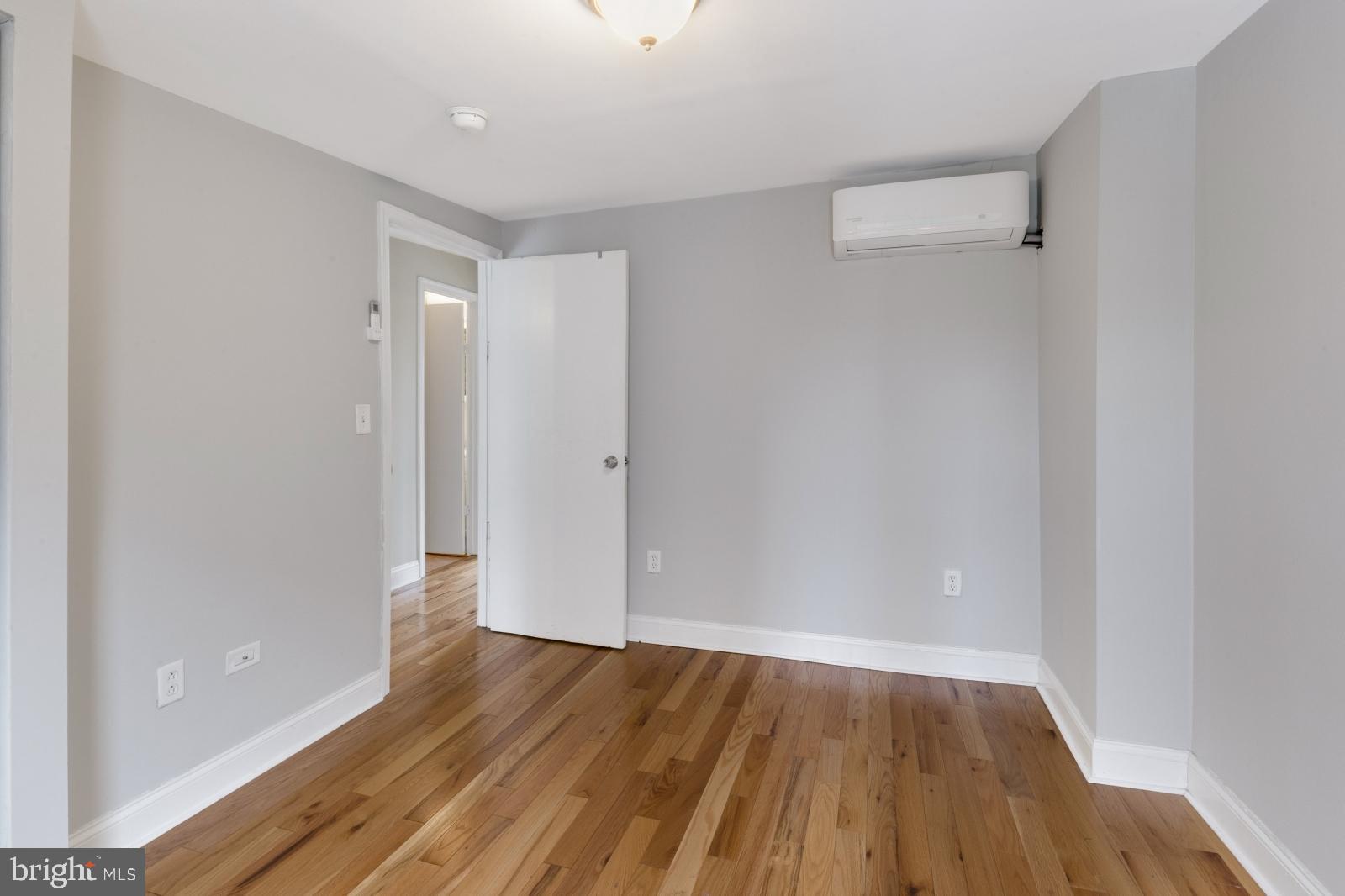 1302 North 19th Street, Unit 2 Philadelphia, PA 19121 - Photo 18 of 35