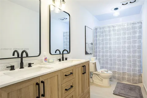 $949,900 | 1030 Northwest 95th Terrace, Plantation, FL 33322