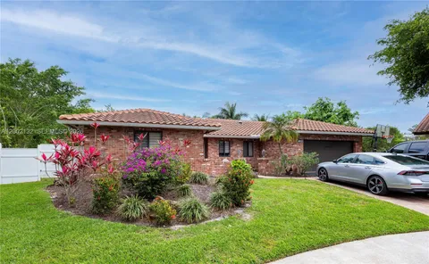 $949,900 | 1030 Northwest 95th Terrace, Plantation, FL 33322