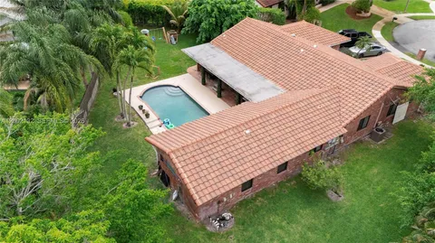 $949,900 | 1030 Northwest 95th Terrace, Plantation, FL 33322