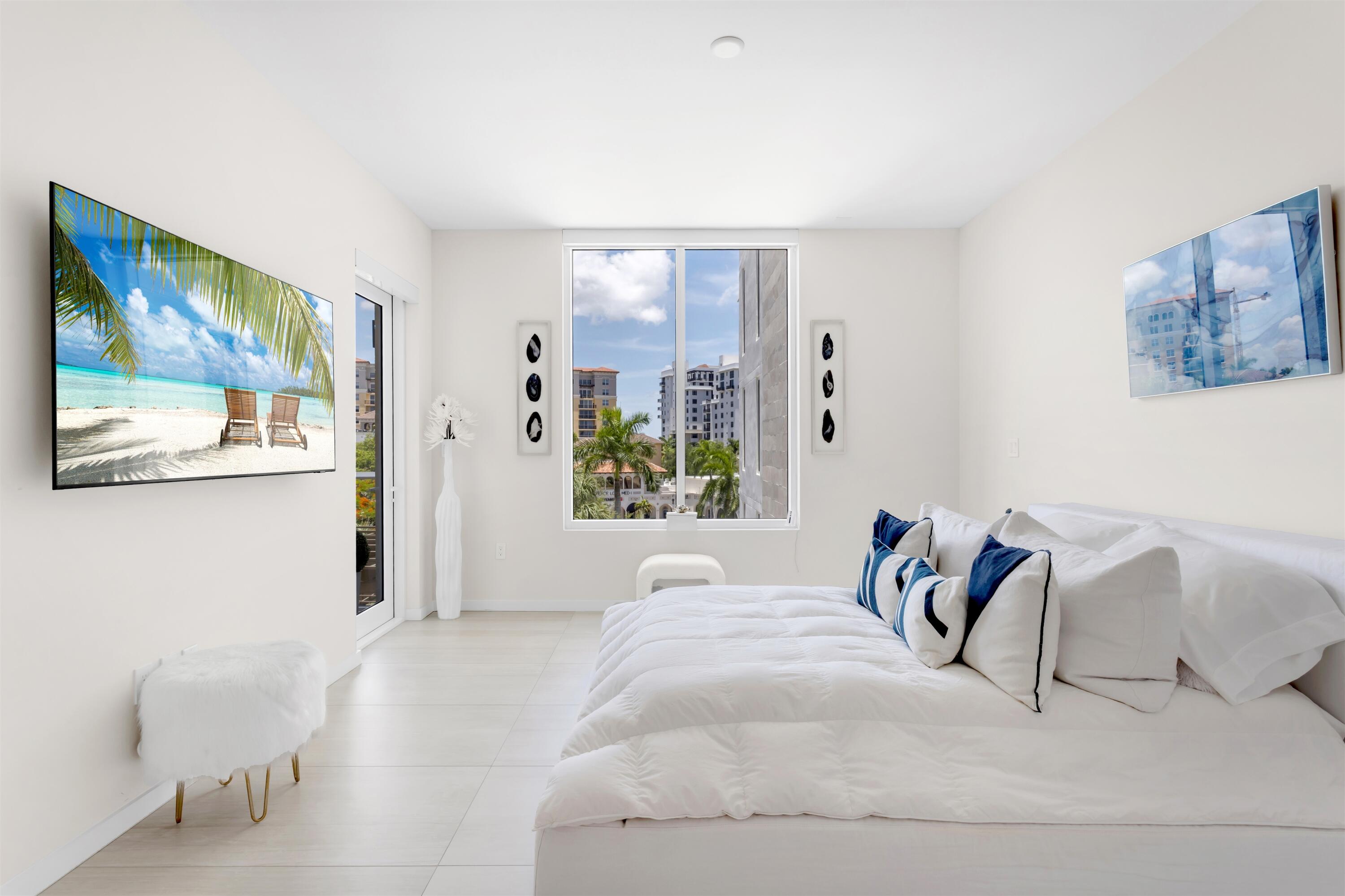 200 Southeast Mizner Boulevard, Unit 410 Boca Raton, FL 33432 - Photo 14 of 44 BEDROOM