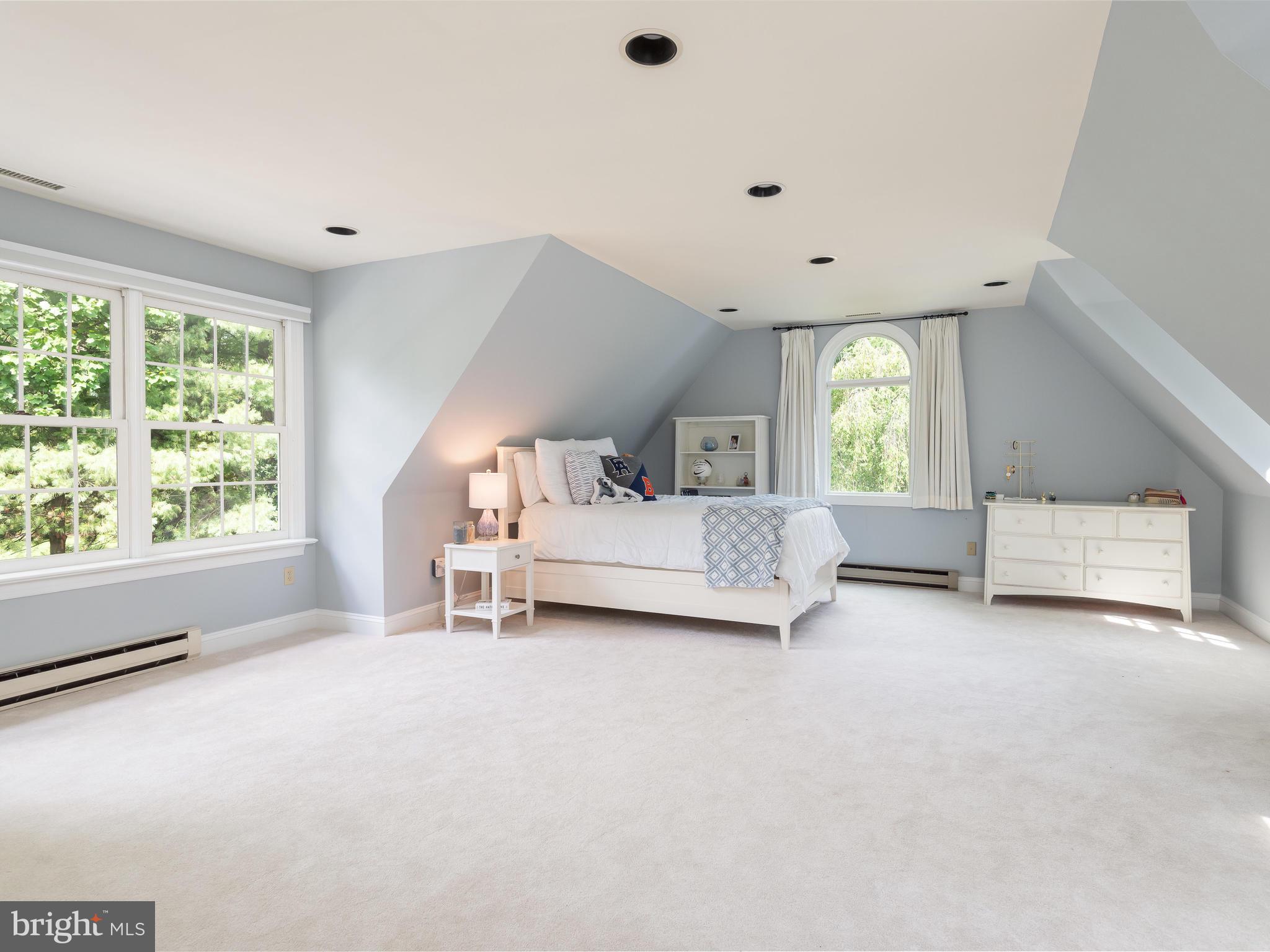 1275 Farm Road Berwyn, PA 19312 - Photo 33 of 48 Fifth Bedroom Suite