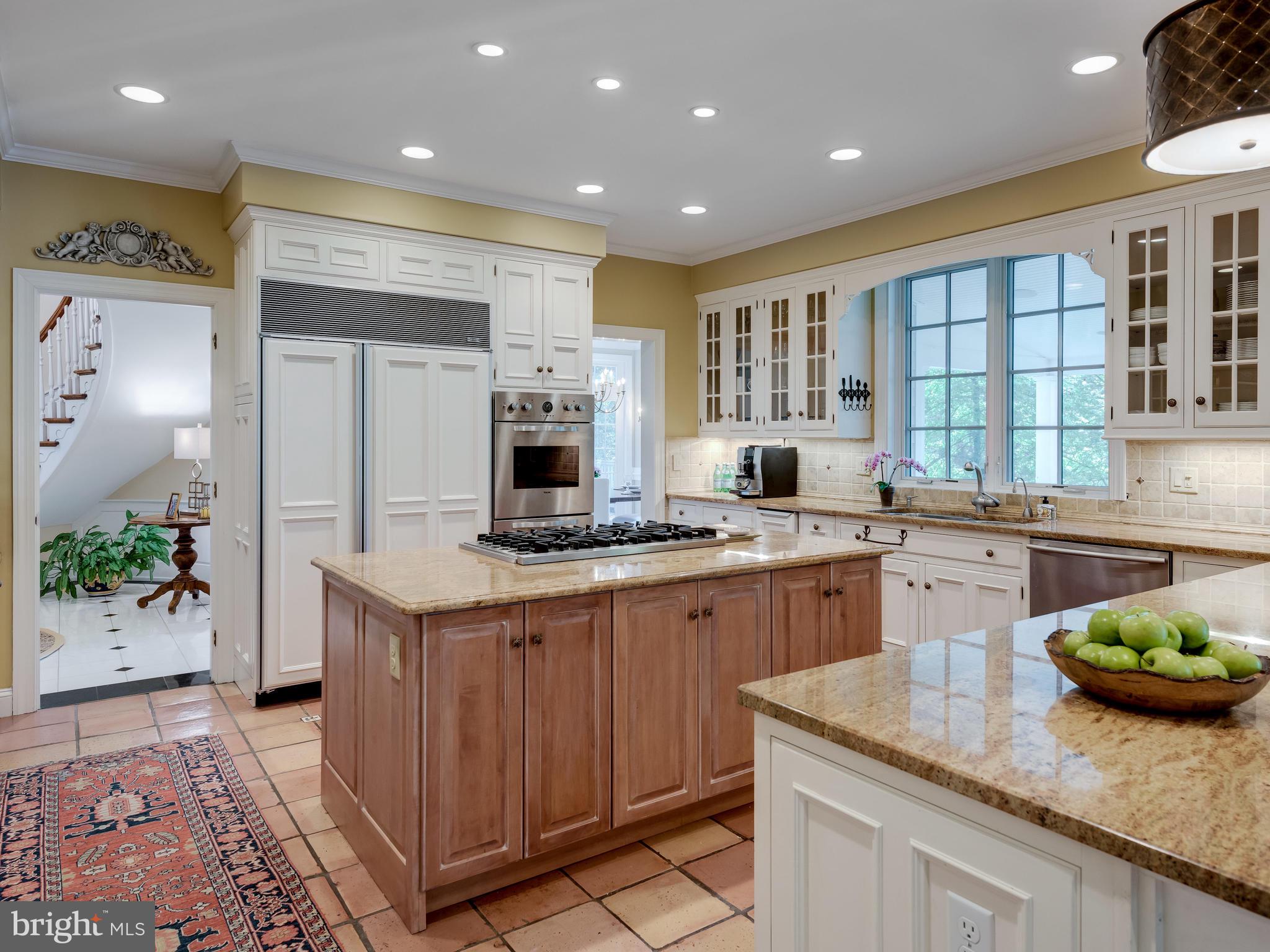 1275 Farm Road Berwyn, PA 19312 - Photo 6 of 48 Warm and inviting country kitchen