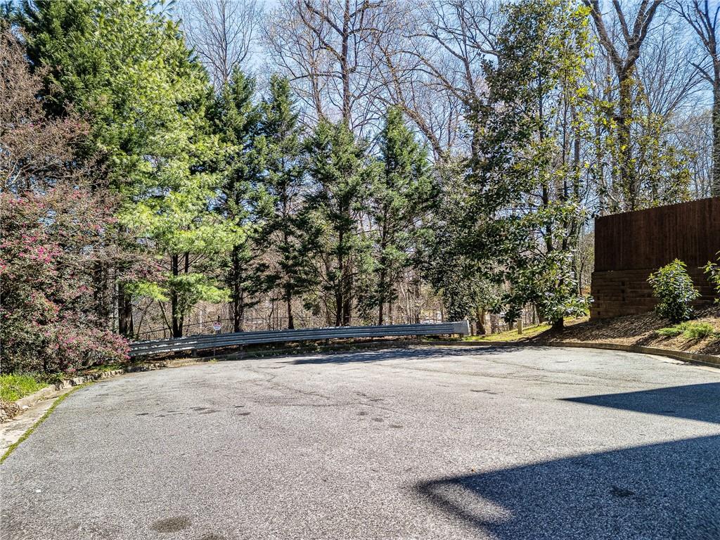 1734 Summit Glen Lane Northeast Atlanta, GA 30329 - Photo 8 of 18