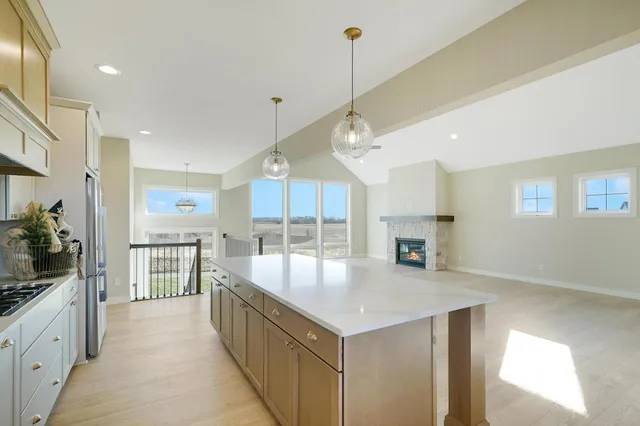 $880,000 | 9545 63rd Street South, Cottage Grove, MN 55016