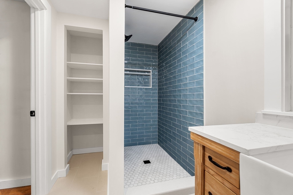 172 Tiffany Road Norwell, MA 02061 - Photo 11 of 31 Gallery Image 11