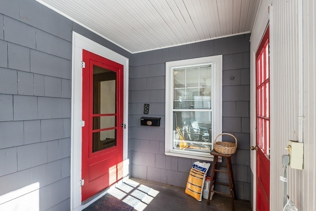28 Gorman Road Framingham, MA 01702 - Photo 4 of 42 Gallery Image 4