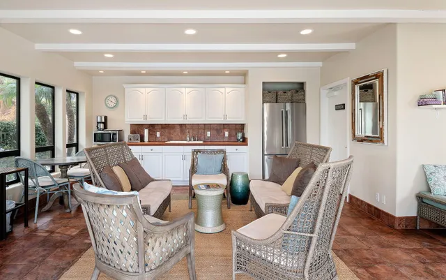 $1,899,000 | 659 Del Parque Drive, Unit E, Santa Barbara, CA 93103