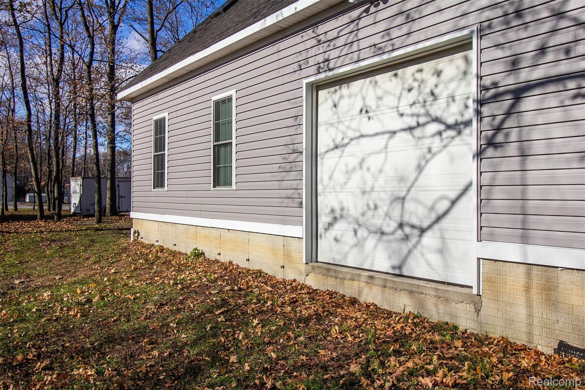 6009 Wayne Road Romulus, MI 48174 - Photo 48 of 58 3.jpg