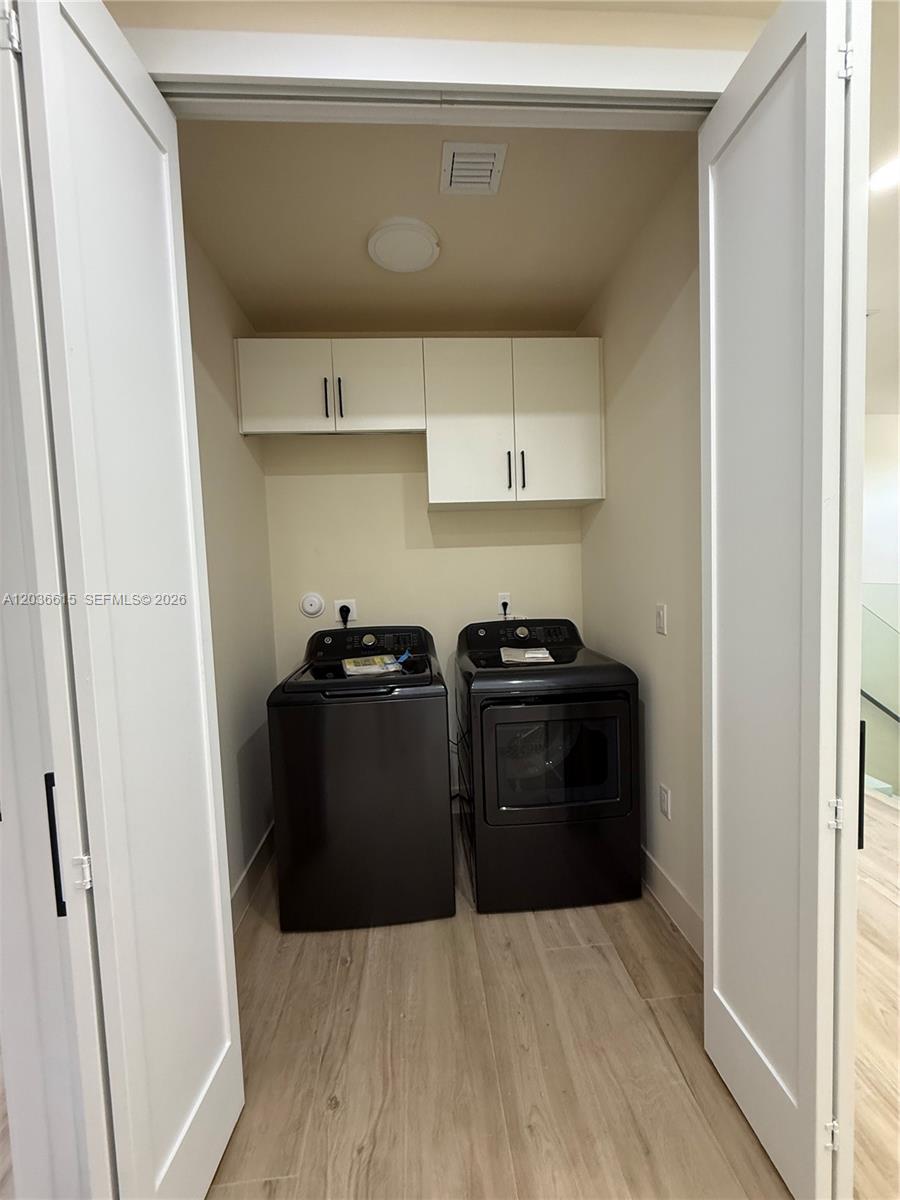 3326 Elizabeth Street Miami, FL 33133 - Photo 39 of 59