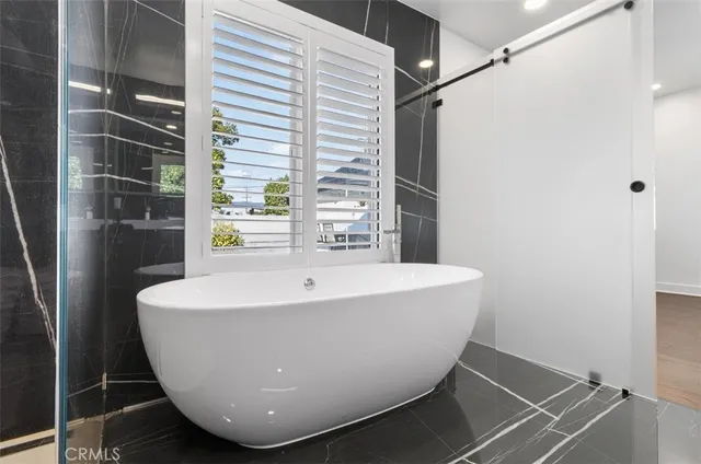 $1,325,000 | 10214 Woodruff Avenue, Downey, CA 90241