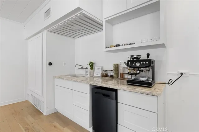 $1,325,000 | 10214 Woodruff Avenue, Downey, CA 90241